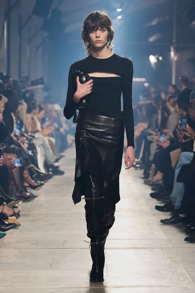 Look 40